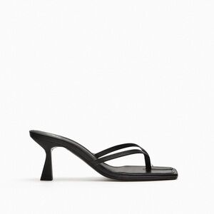 Zara black kitten thong sandal